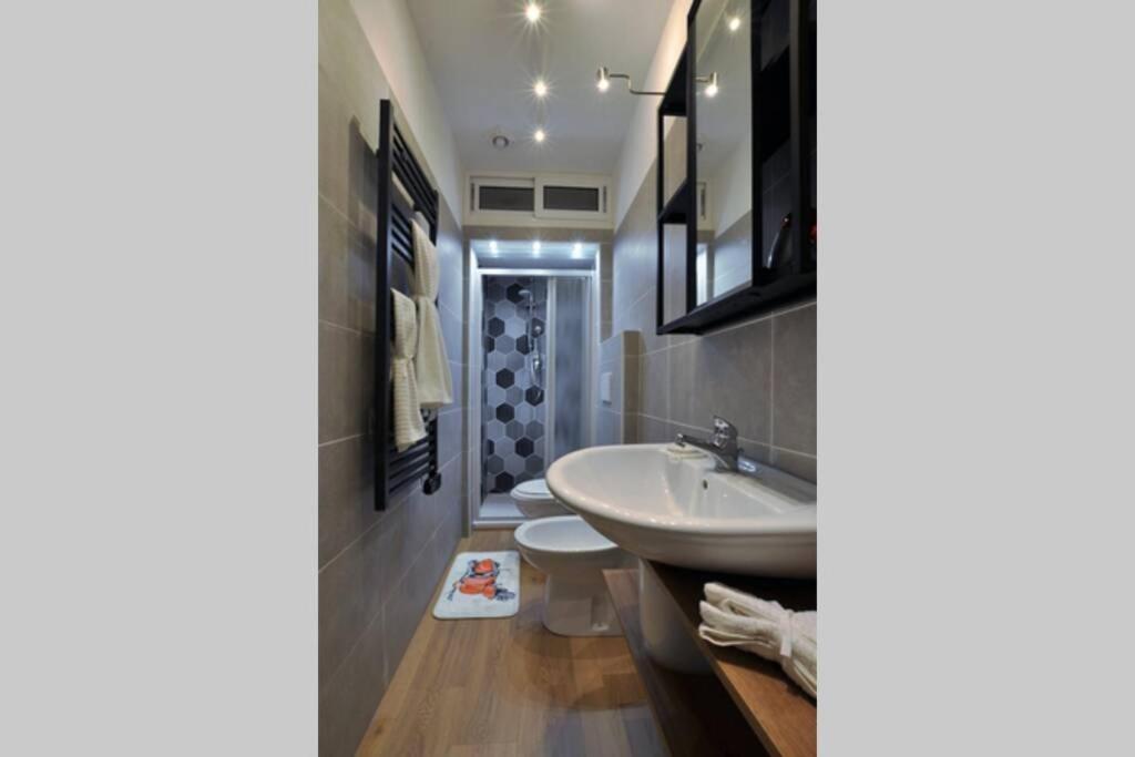 Special 10 - Comfort And Style In The Heart Of Historic Turin Center エクステリア 写真